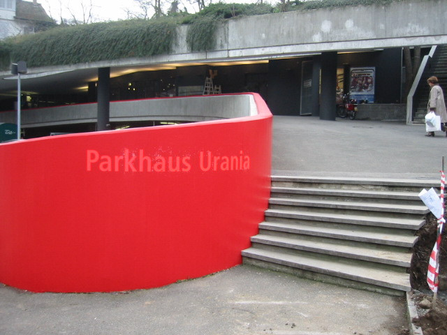Handlauf Neonfarbe – Google Switzerland
